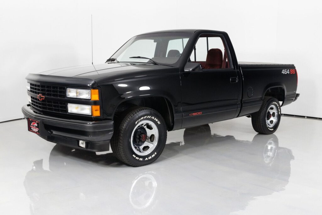 1990 Model Specifications : SS454 Introduced - GMT400 Information